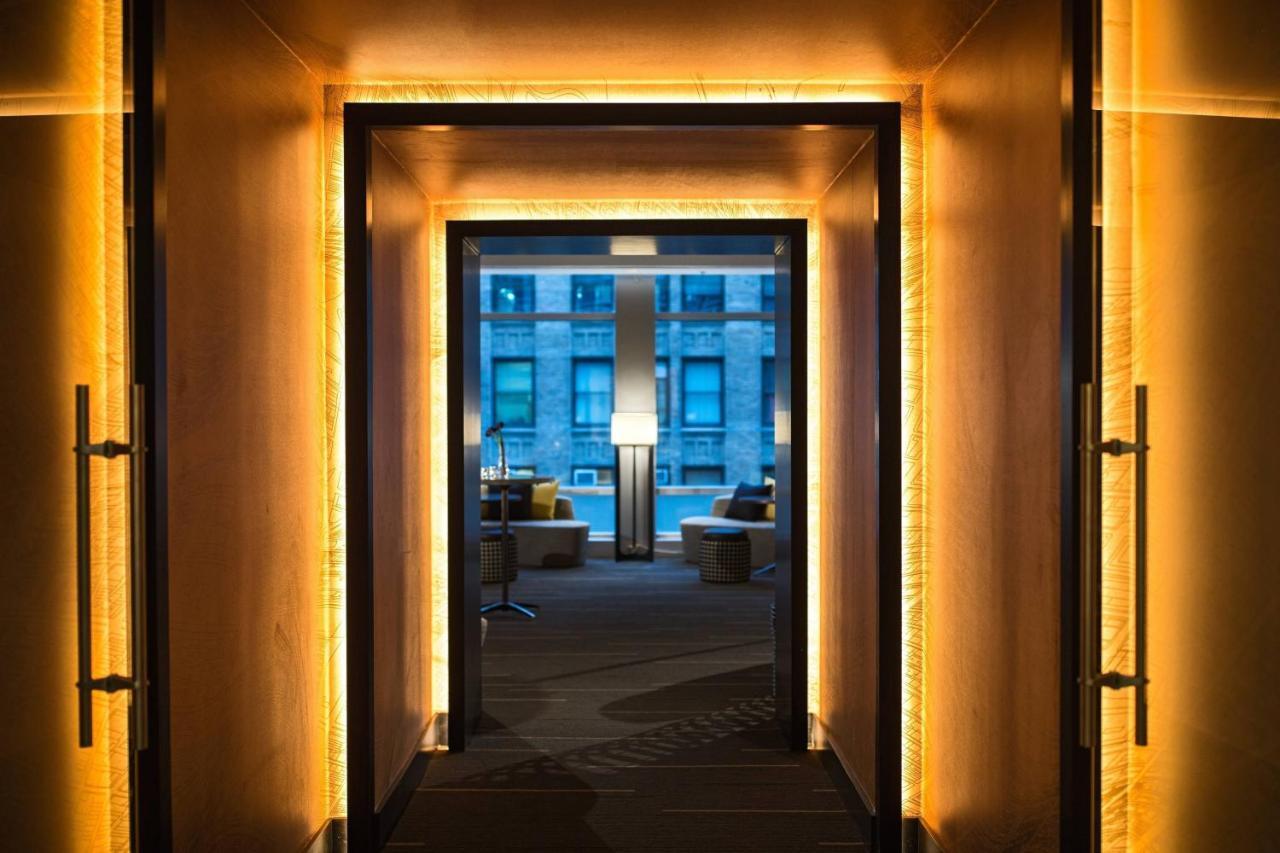 Renaissance New York Midtown Hotel Экстерьер фото